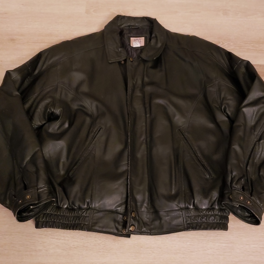 Men's Black Genuine Leather Bomber Jacket